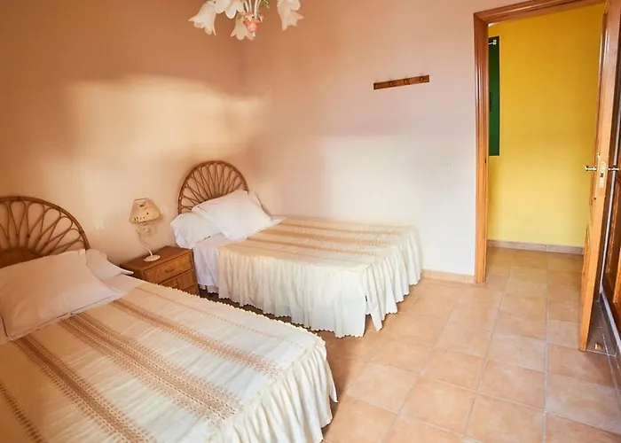 In With Volcano View Pool لا أوليفا