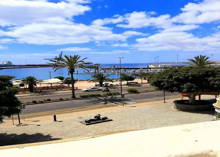 In With Volcano View Pool بيت للعطل لا أوليفا