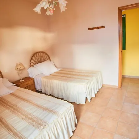 In With Volcano View Pool La Oliva