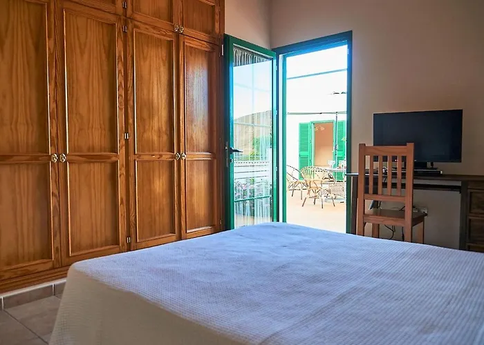 In With Volcano View Pool Nyaraló