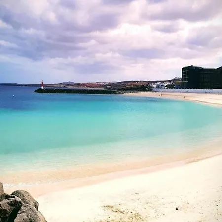 Vakantiehuis In With Volcano View Pool