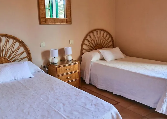 Сasa de vacaciones In With Volcano View Pool