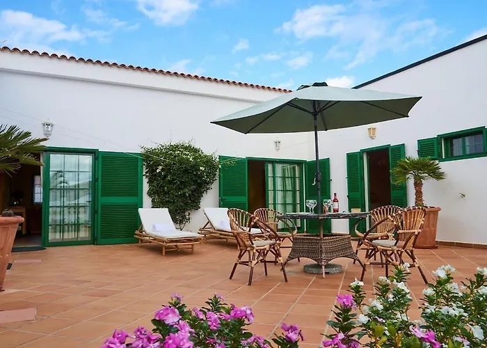 Сasa de vacaciones In With Volcano View Pool *